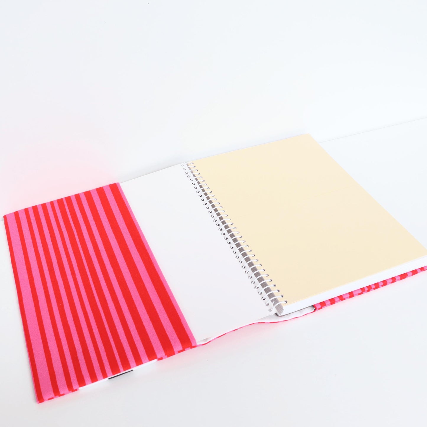 Notebook Gift Set - 300 Page A5 Lined Notebook with Pockets & Retractable Pen | Red and Pink Stripe